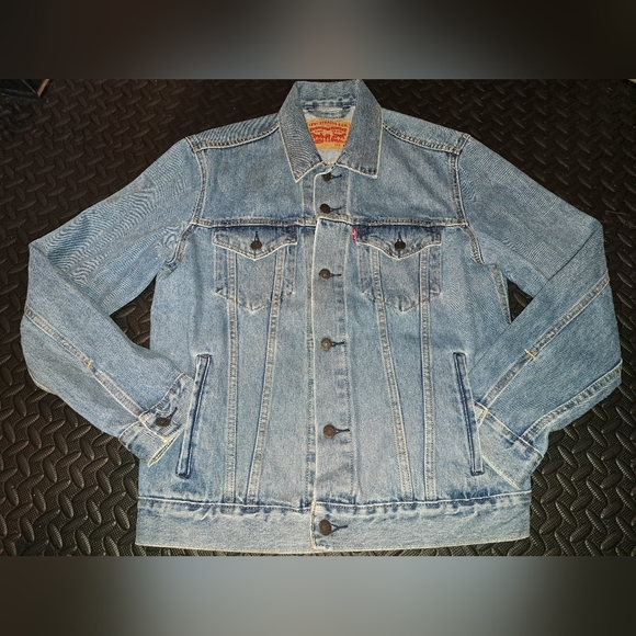 Levi's Other - Levis denim jacket